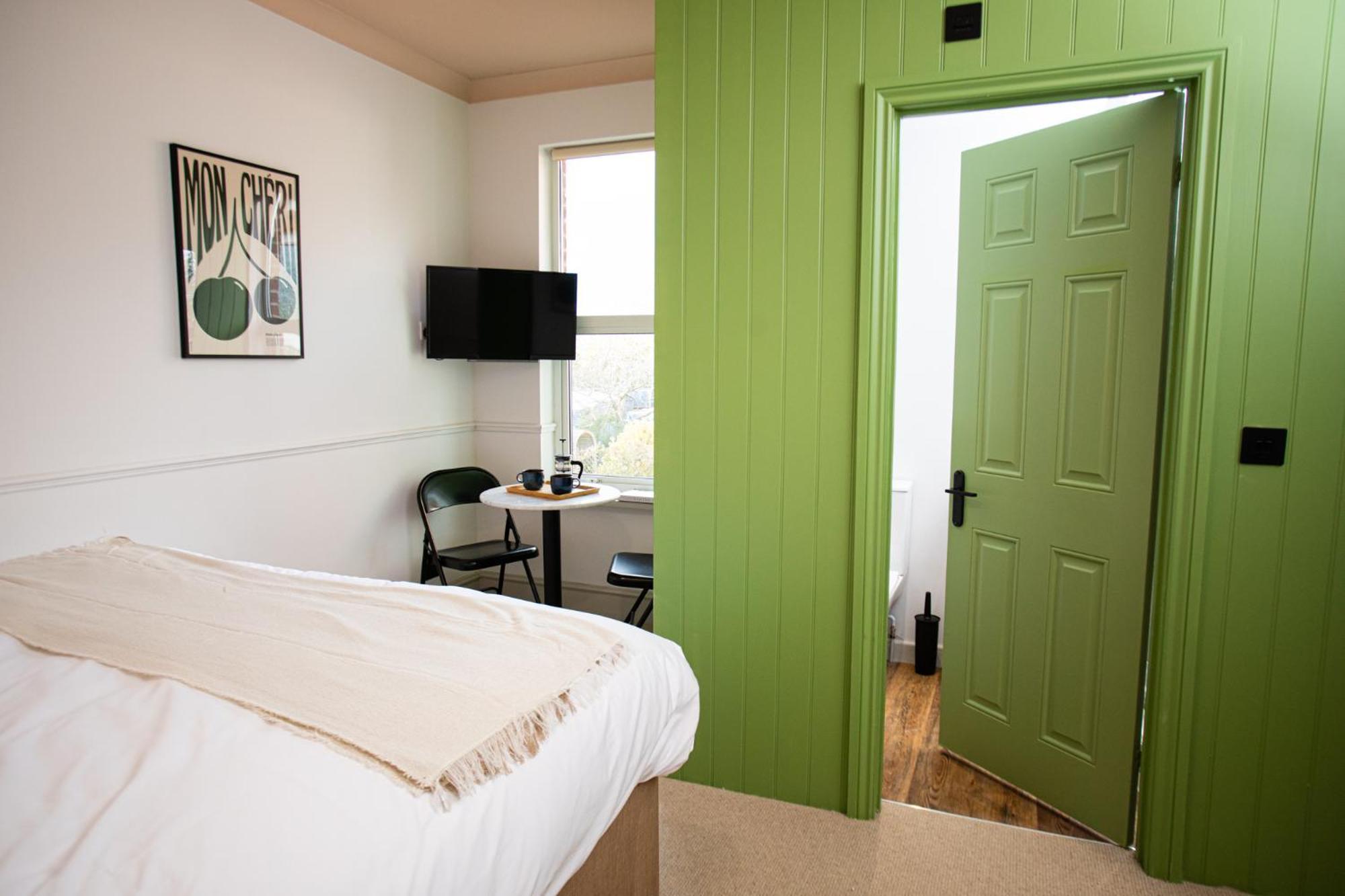 Settle Southampton - Stylish Self Check-In Rooms & Self Catering Suites Екстер'єр фото